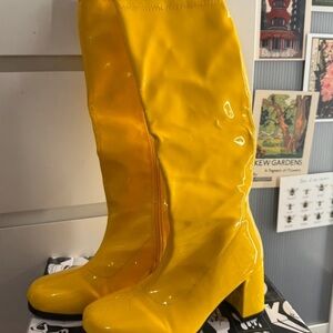 Amazon Glossy Yellow Heeled Boots